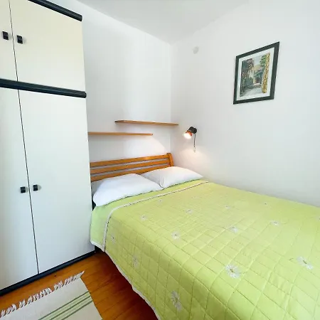 Nadica Apartment *